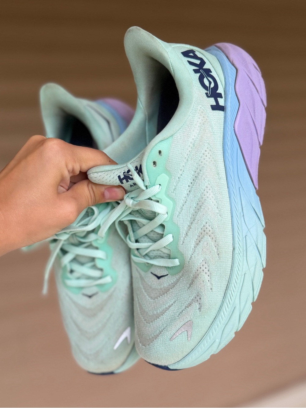 Hoka arahi 6 women’s 7.5